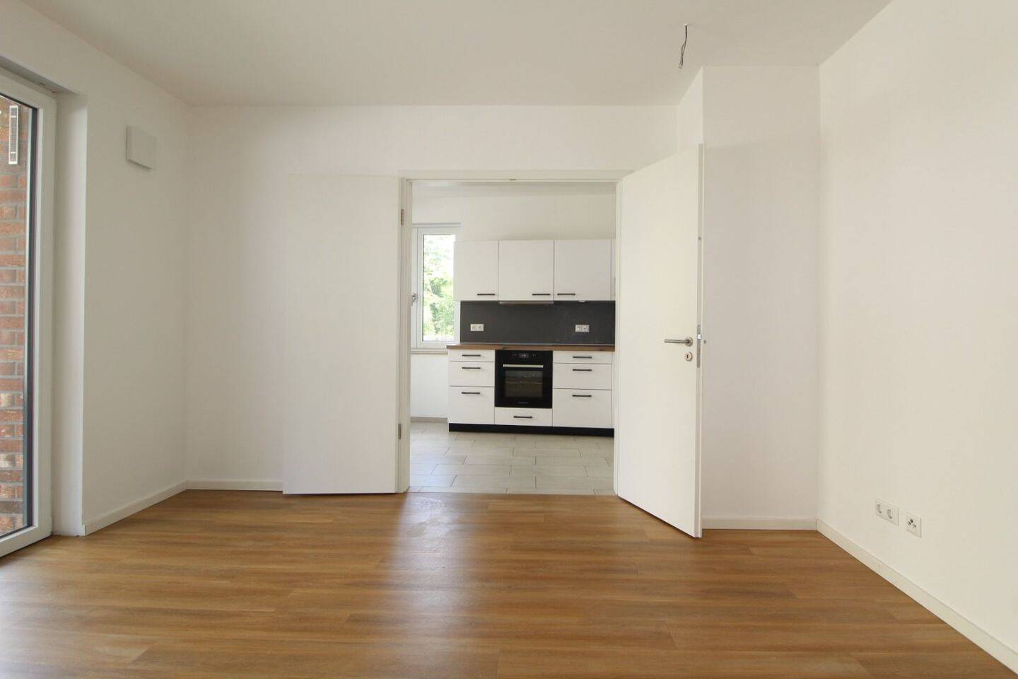 Barrierefreie 3-Zimmerwohnung mit separater Küche und Tageslichtbad ** große Terrasse! – Leipzig – Vorschaubild 2
