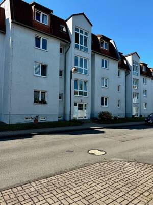 Renditepaket mit 2 Eigentumswohnungen und 8 TG-Stellplätzen im Tiergartenviertel – 99089 Erfurt – Vorschaubild 2