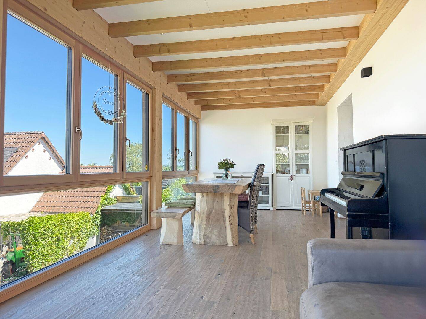 Modernisiertes Einfamilienhaus mit Anbau, Doppelgarage und großem Garten – Osburg – Vorschaubild 7