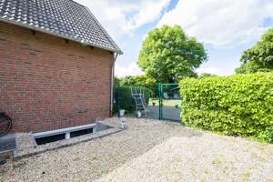KR-Hüls: tolles 2FH mit schönem Garten, Keller und Garage – 47839 Krefeld – Vorschaubild 9