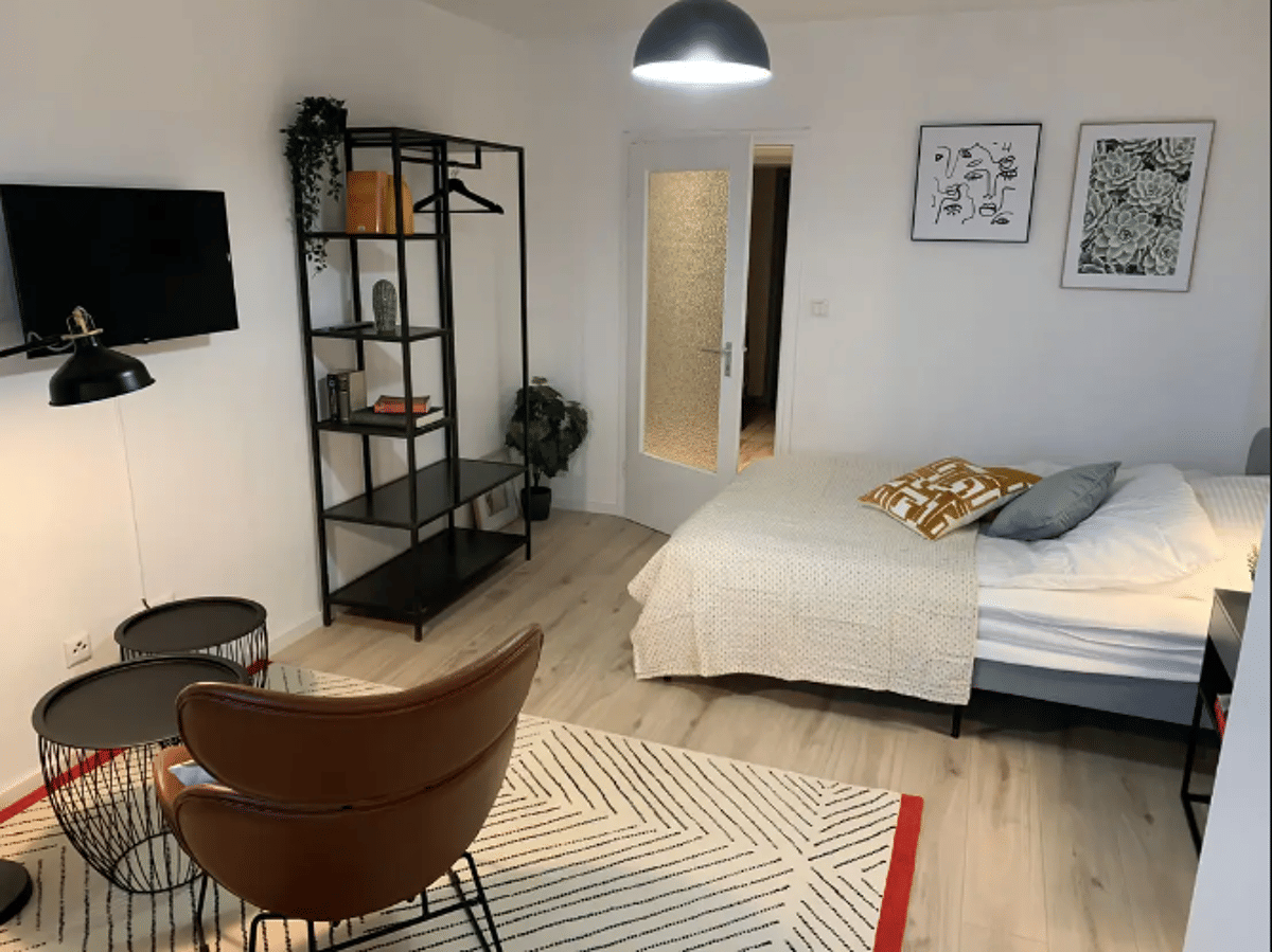 Voll möblierte 1-Zimmer-Wohnung in Frankfurt – 60598 Frankfurt am Main – Bild 1 von 4