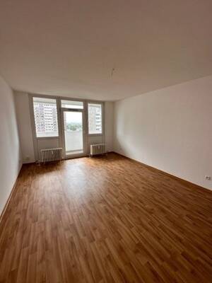 Gut geschnittene 2-Zimmer-Wohnung mit Balkon zu vermieten! – 60433 Frankfurt am Main – Vorschaubild 5
