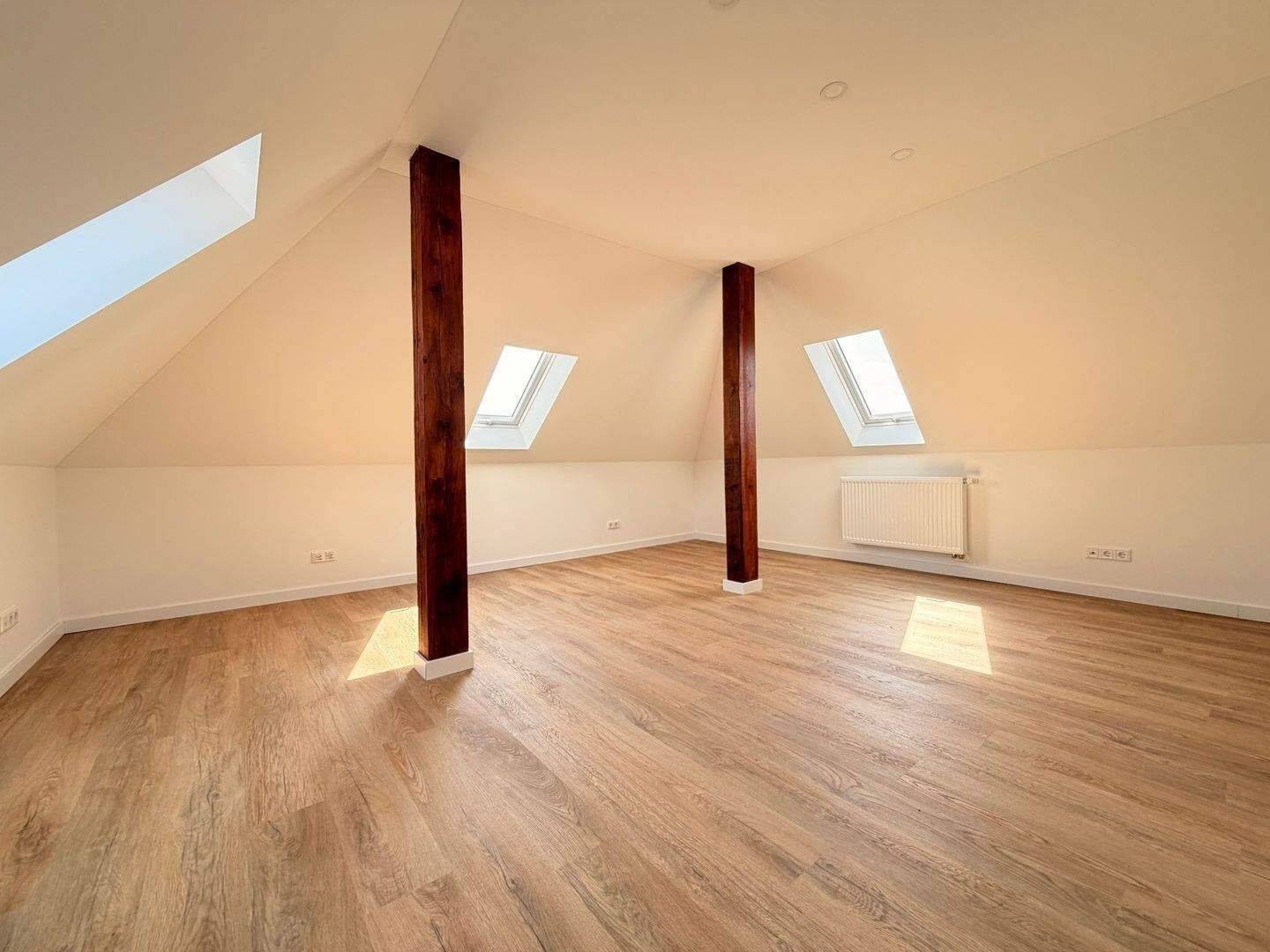 Erstbezug nach DG-Ausbau +++ Moderne 3-Zimmer-Wohnung mit Einbauküche & Aufzug – Nürnberg – Vorschaubild 5
