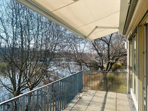 bezugsfreie Traumwohnung mit Stellplatz in Bestlage mit Blick auf die Spree – 10245 Berlin – Vorschaubild 7