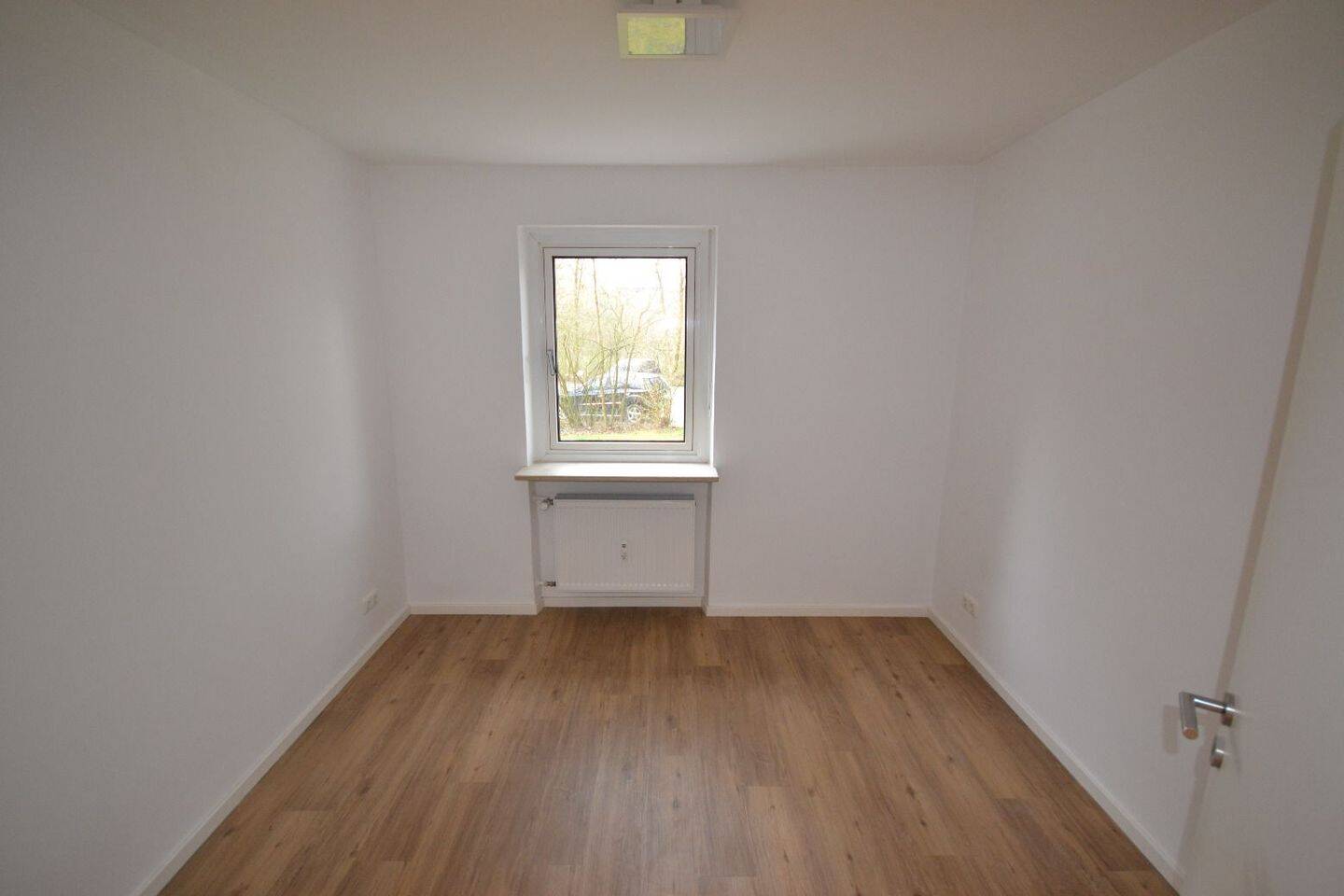 Moderne 3-Zimmer-Wohnung im Grünen – München – Vorschaubild 4