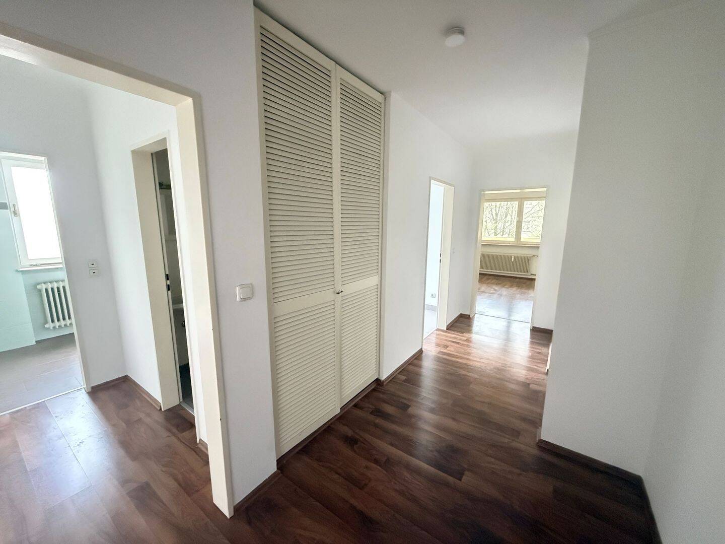Helle 2-Zimmer-Wohnung mit Balkon in Ost-Nürnberg