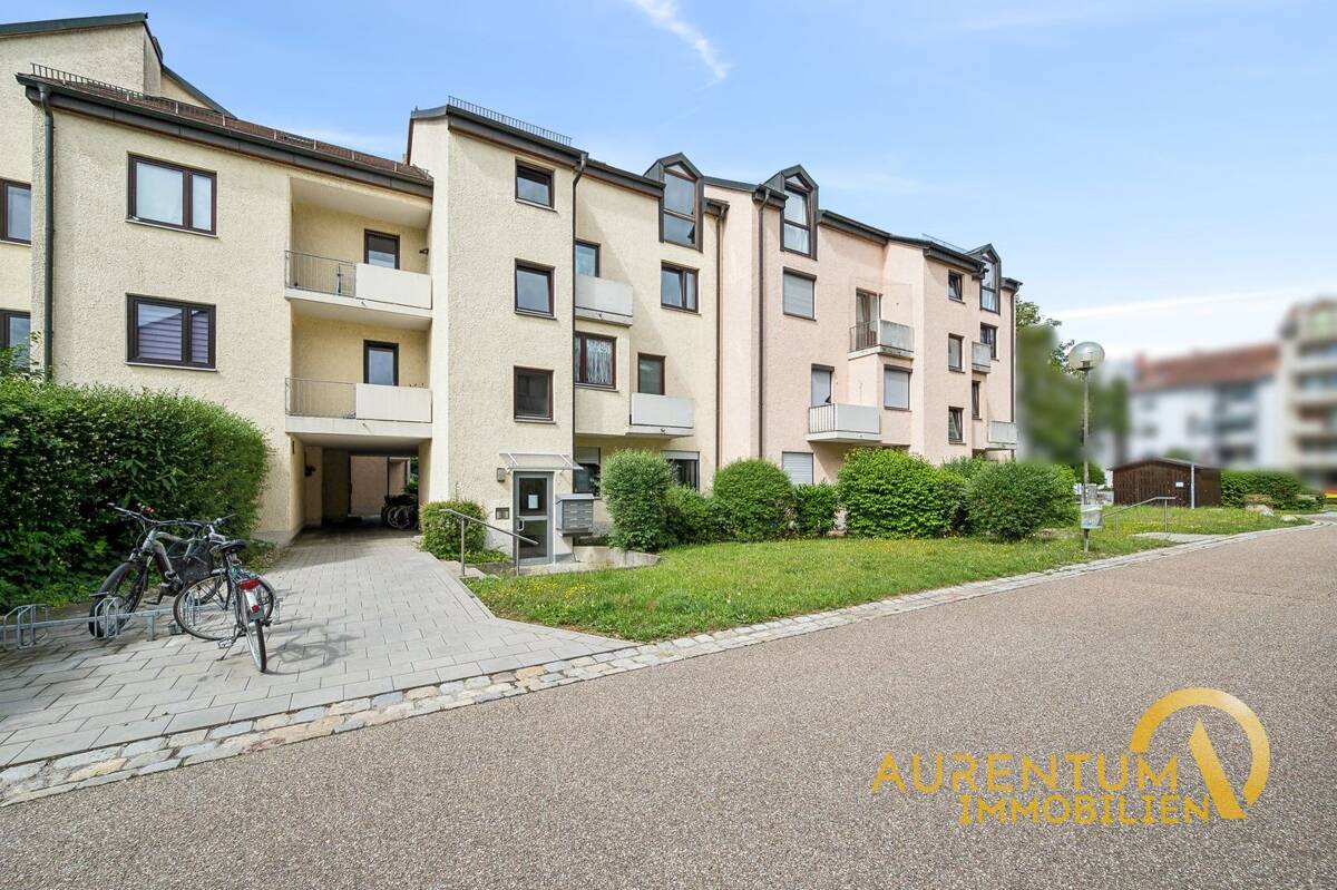 Attraktive Kapitalanlage: Vermietete 2-Zimmer-Wohnung mit TG-Stellplatz - uni- und zentrumsnah – 93053 Regensburg – Bild 1 von 9