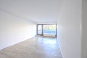 Rahlstedt: Attraktive 2-Zimmer - Wohnung mit Balkon sowie Tiefgaragenplatz kurzfristig verfügbar – 22147 Hamburg – Vorschaubild 5