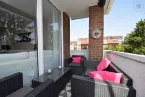 Klassisch-elegant möblierte Wohnung mit Balkon Nähe Rodenkirchener Rheinufer – 50999 Köln – Vorschaubild 2