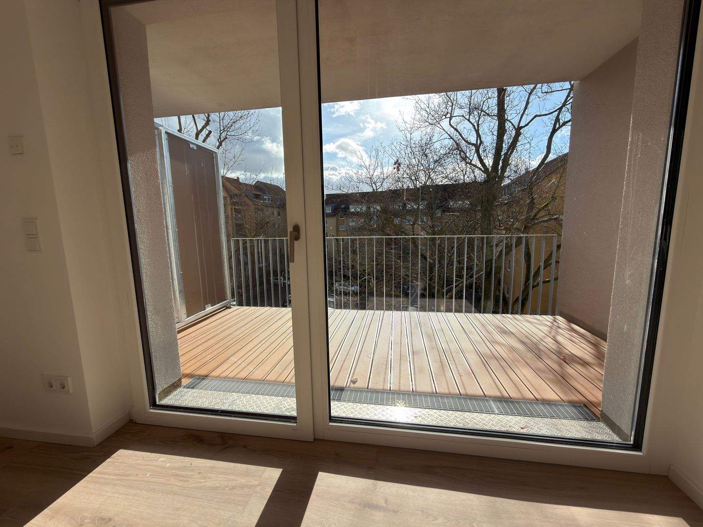 Exklusive 3-Zimmer-Neubauwohnung mit hochwertiger Ausstattung ~ Erstbezug ~ Tiefgarage ~ Aufzug ~ Sofortbezug – Nürnberg – Vorschaubild 6