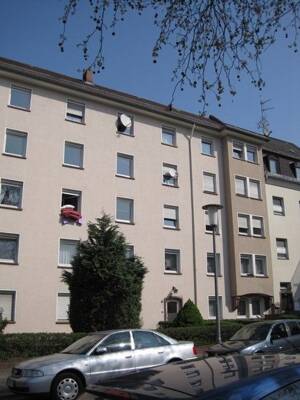 schöne sanierte 2-Zi.-Wohnung in zentraler Lage zu Vermieten