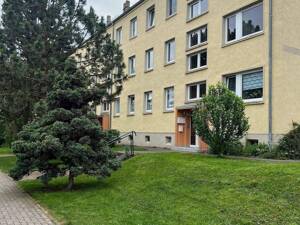 schöne 2-Raum Wohnung mit Balkon für Selbstrenovierer – 39397 Gröningen – Vorschaubild 3