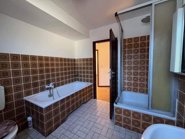 Freie 3 Z.Wohnung Eicken / Zentrumsnah/Aufzug 41061 MG – Mönchengladbach – Vorschaubild 4