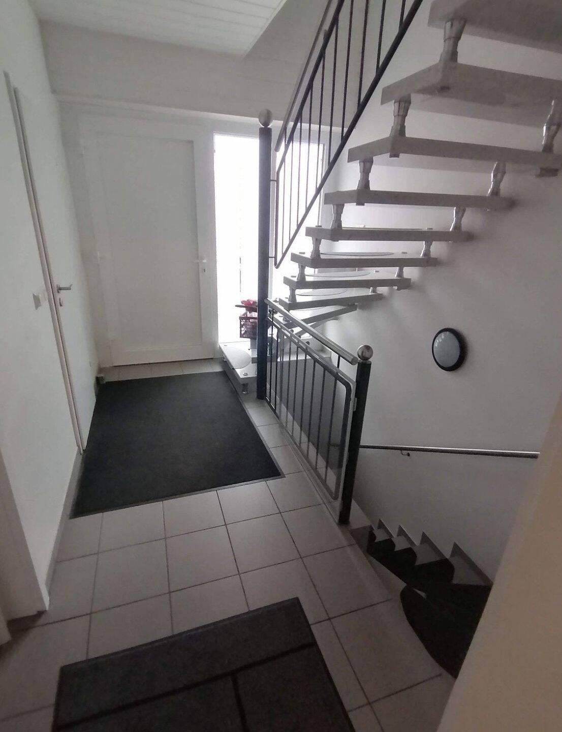 Modernisiertes Zweifamilienhaus mit Balkon, Garten und Garage in idyllischer, ruhiger Lage – Sendenhorst – Vorschaubild 6