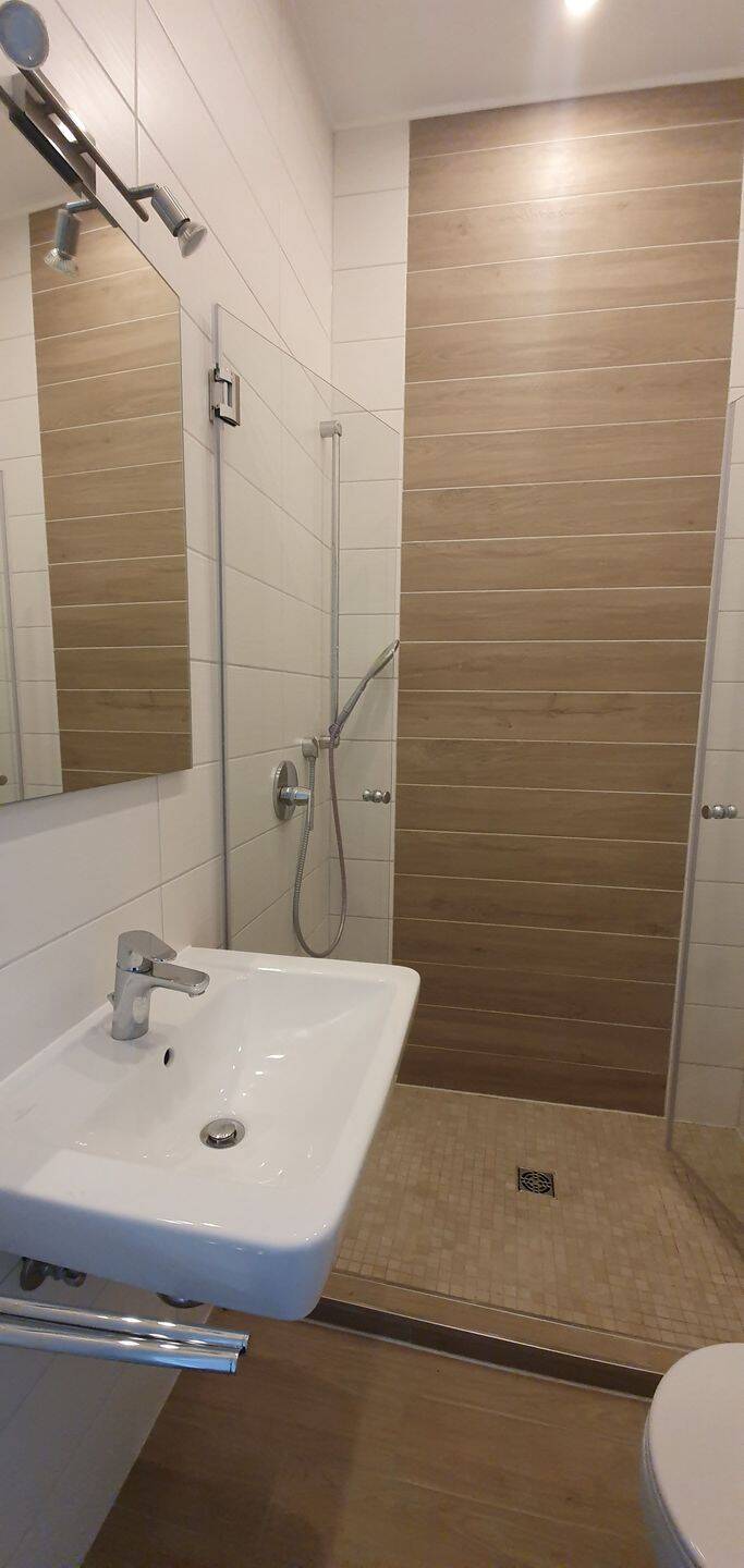 Kernsanierte 2-Zimmer-Wohnung mit Terrasse im Maarviertel – Trier – Vorschaubild 3