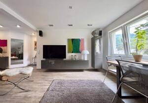 Echt schick + 2,5-Zi-Whg + 57qm + auf Wunsch mit Nachbarwohnung zusammenlegbar + in 4-FamHs + zzgl. GartenHaus + Apfelgarten – 79102 Freiburg im Breisgau – Vorschaubild 4