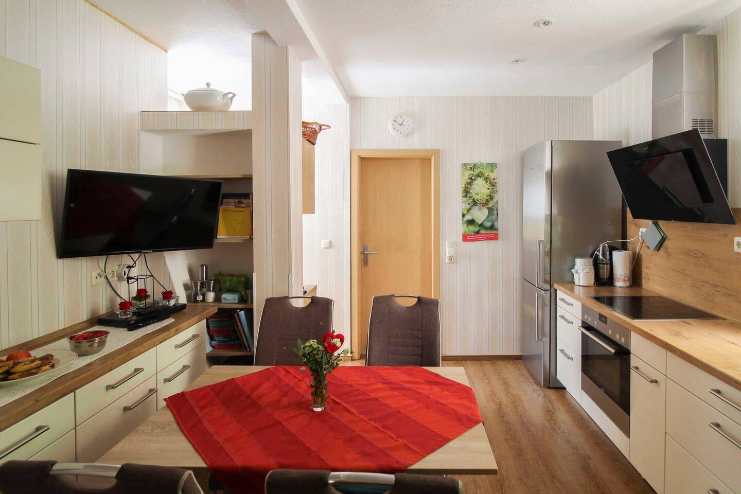 Ein Haus + 2 Wohnungen + 1 Gästewohnung im DG + Werkstatt + Lager + viel Platz + tolles Grundstück – Gotha – Vorschaubild 3