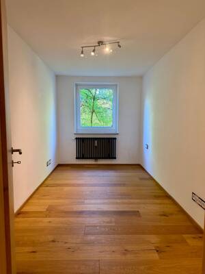 ***RESERVIERT*** Sendling-Westpark | Fresh & urban - modernisierte 3-Zimmer-Wohnung mit Westbalkon und Tiefgarage – 81377 München – Vorschaubild 4