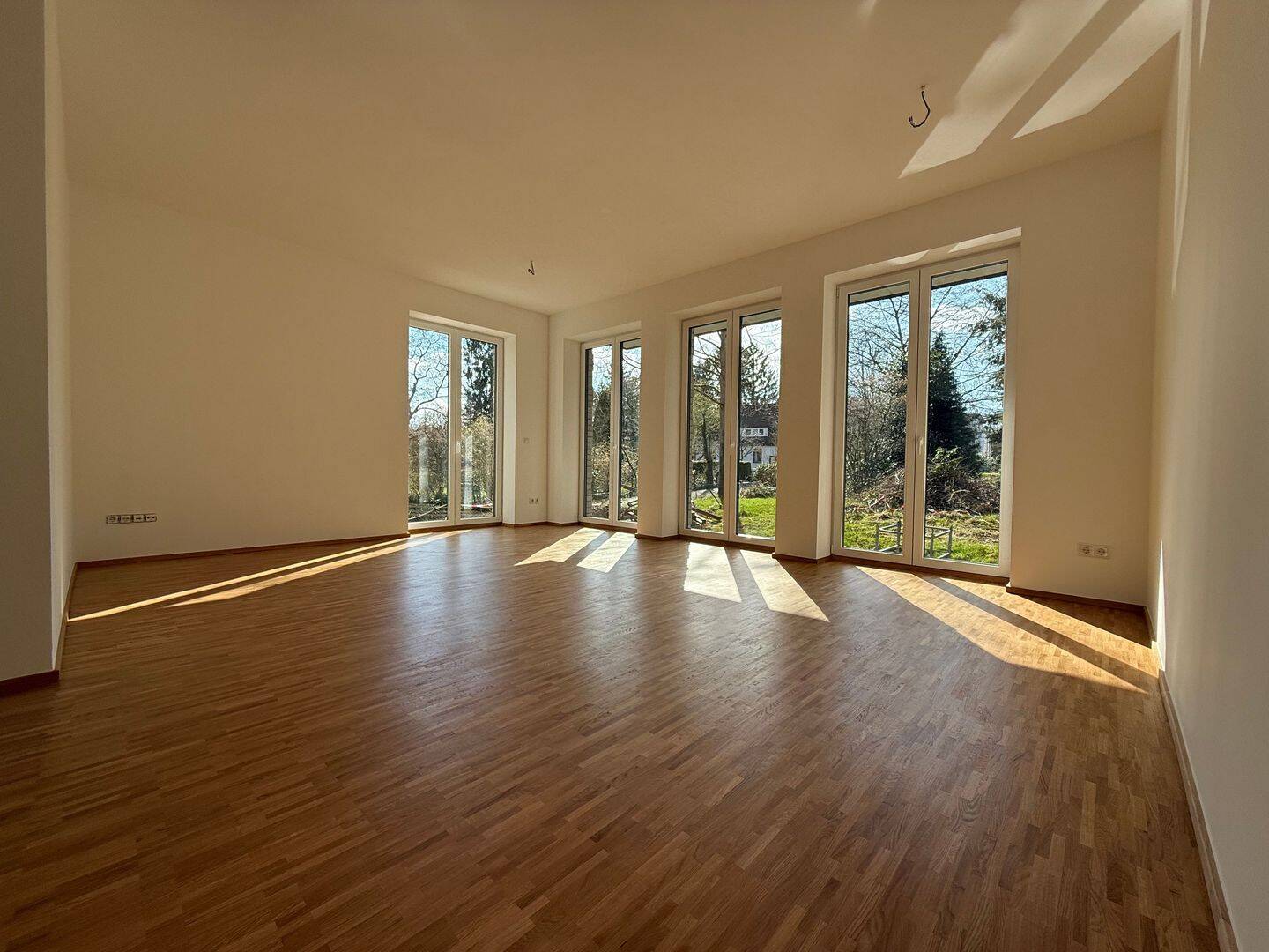 open House in der Musterwohnung am Samstag: großzügige Gartenwohnung mit hochwertiger Ausstattung – Hamburg – Bild 1 von 9