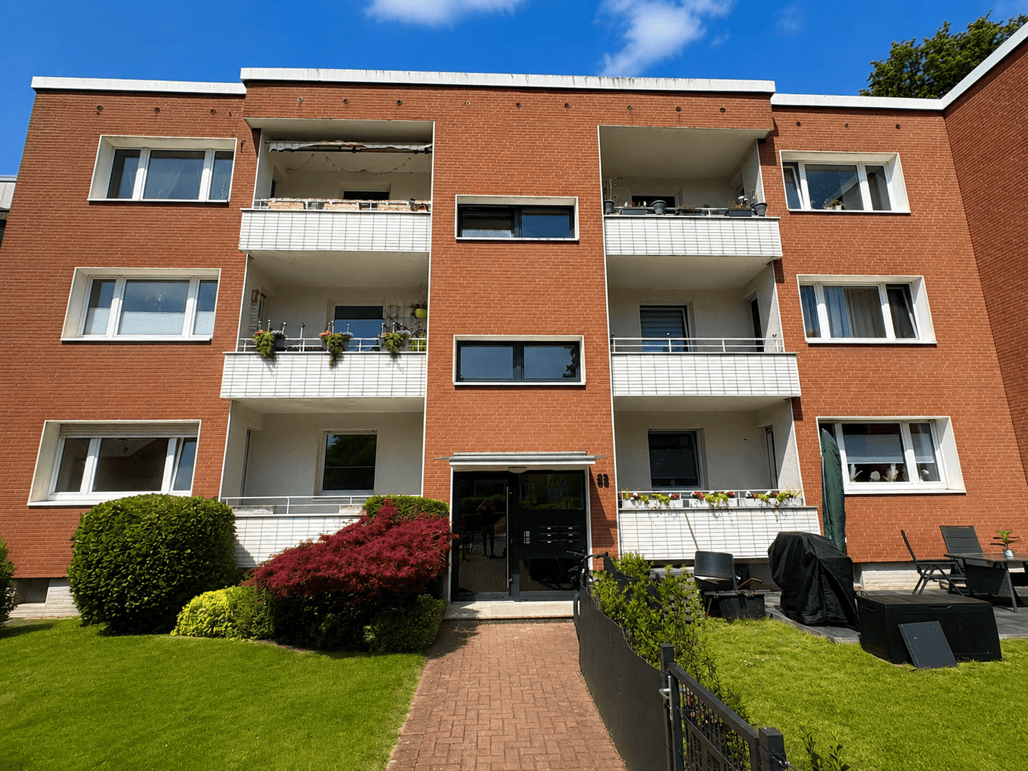 Vermietete 3-Zimmer-ETW | Balkon, Stellplatz & neue Heizung | Hünxe