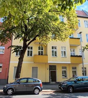 sanierter Altbau mit Potential: MFH Miethaus mit 15 Whg. in Spandau - voll vermietet – 13595 Berlin – Vorschaubild 2