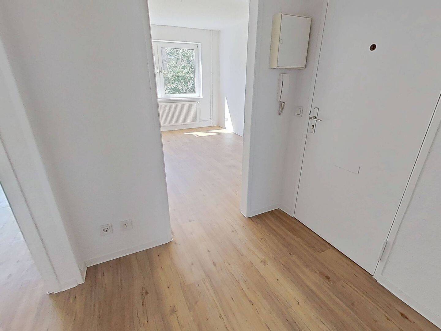 Moderne 2-Zimmer-Wohnung mit BALKON, EBK und viel Lichteinfall – Uetersen – Vorschaubild 9