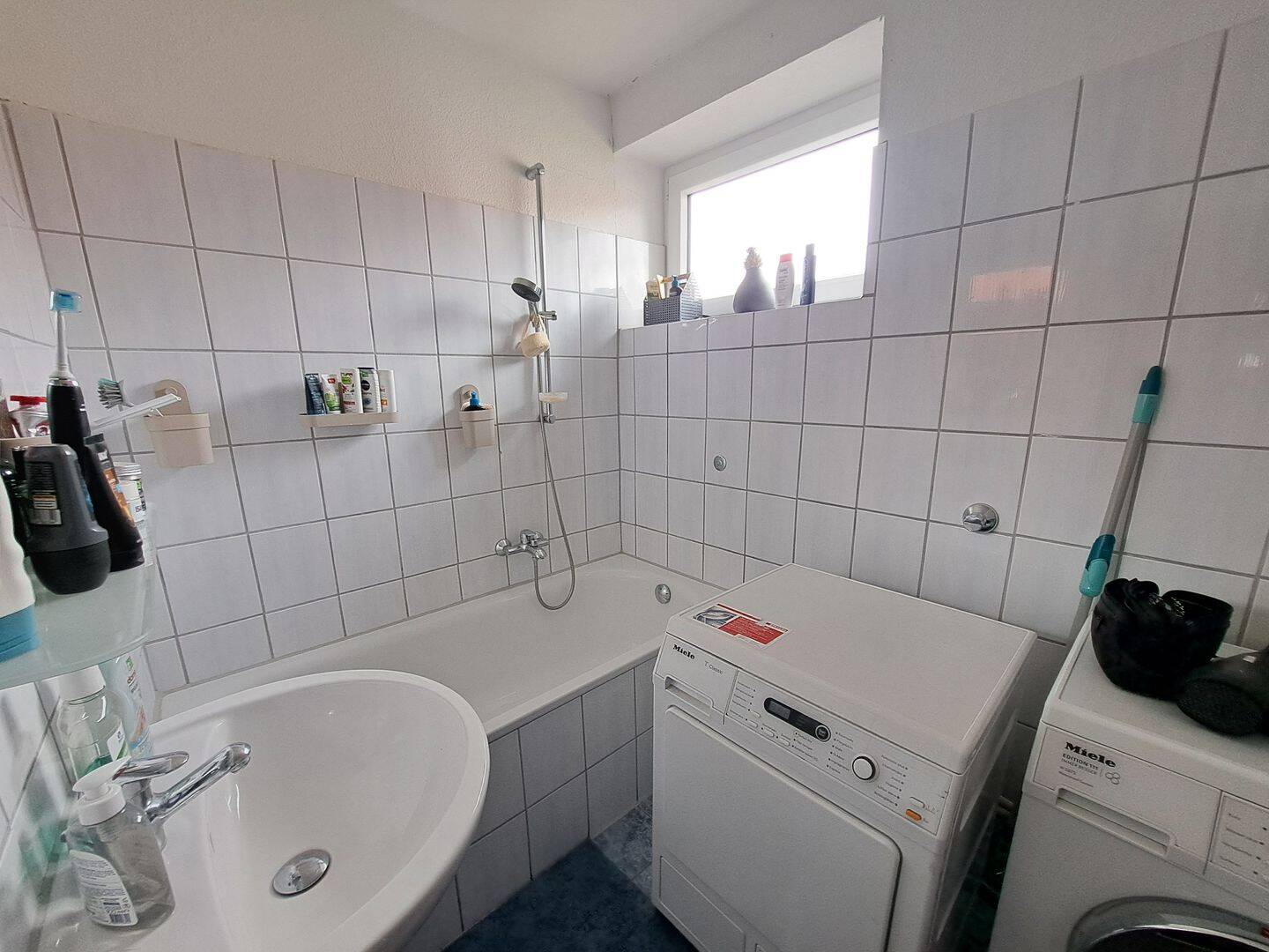 Mit Balkon! Individuelle 3-Zimmer-Wohnung in Bremerhaven-Lehe – Bremerhaven – Vorschaubild 5