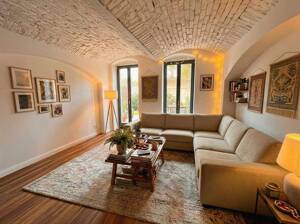 Exklusiver Erstbezug in Omsewitz: Möblierte 2-Zimmer-Designwohnung mit Terrasse & Gewölbecharme – 1157 Dresden – Vorschaubild 3