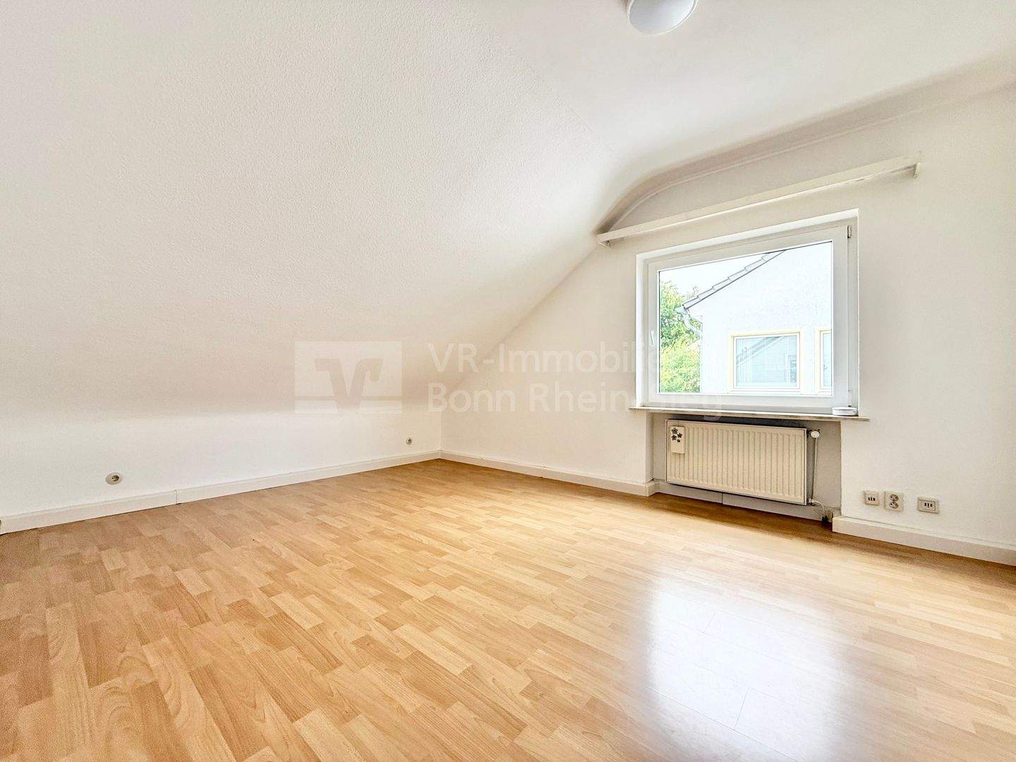 Lichtdurchflutete 3-Zimmer-Dachgeschosswohnung mit Stellplatz in Bonn-Duisdorf – Bonn – Vorschaubild 7