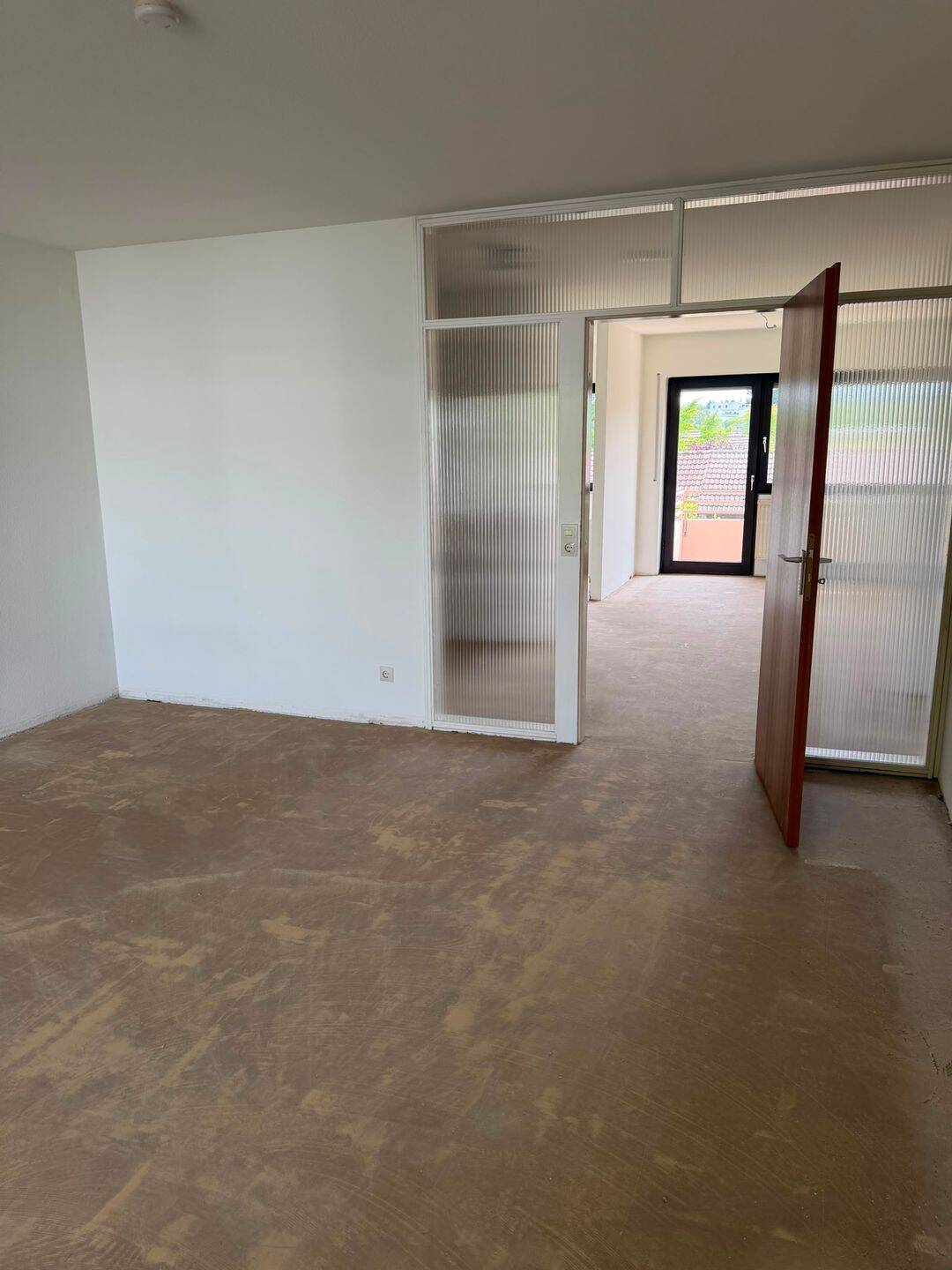 3,5 Zimmer Wohnung mit 2 Balkone und Aufzug – Karlsruhe – Vorschaubild 4