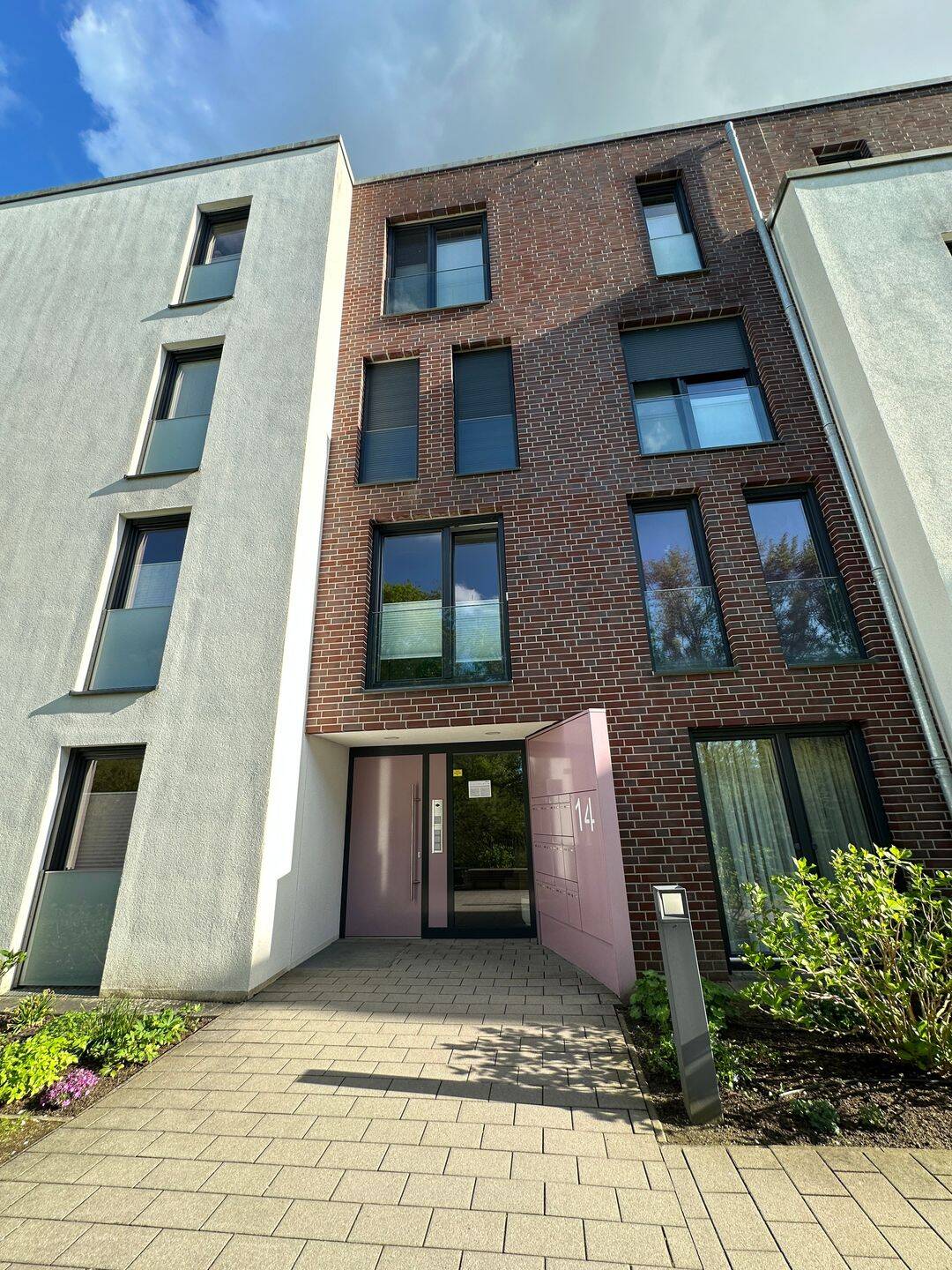 Moderne 2-Zimmer Wohnung mit Balkon in Wentorf bei Hamburg