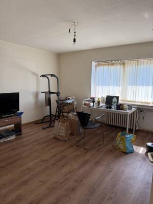 Nähe Uni! 2 Zimmer DG-Wohnung mit kleinem Balkon in Duisburg-Neudorf! – 47057 Duisburg – Vorschaubild 2