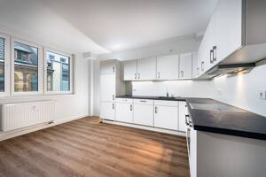 Direkt vom Eigentümer: Etagenwohnung mit Einbauküche und großzügiger Raumaufteilung in Stadtmitte – 44135 Dortmund – Vorschaubild 3