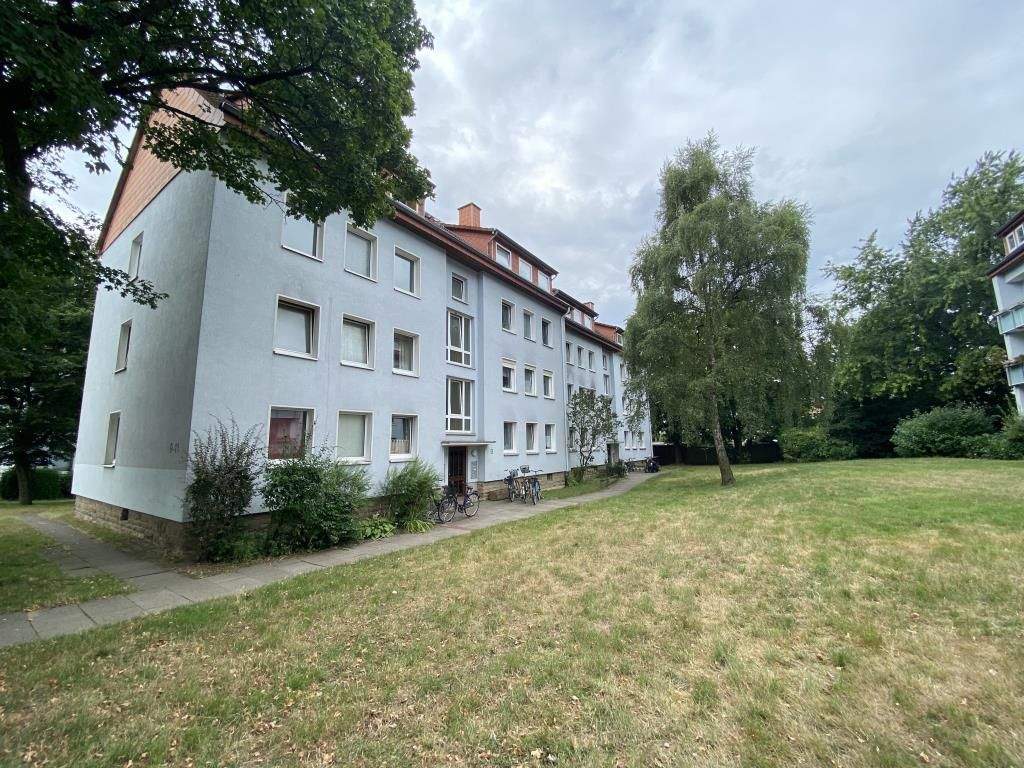 Schöne, helle Eigentumswohnung, 4-ZKBB im Erdgeschoss (provisionsfrei)