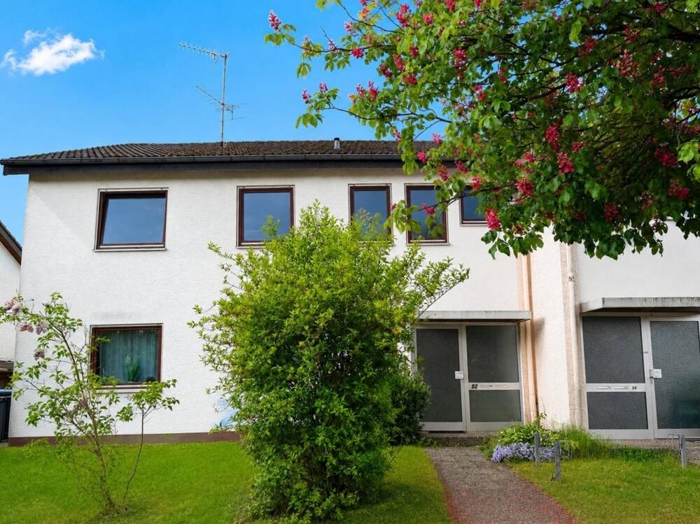 Zweifamilienhaus mit Potential für Eigennutzer und Investoren in Bad Hersfeld Johannesberg ! – Bad Hersfeld – Bild 1 von 9