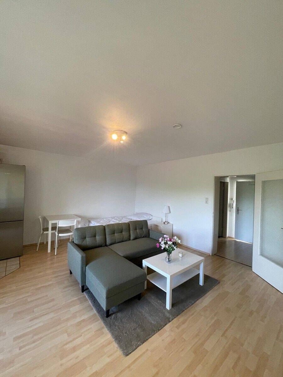 Sofort einziehen! Möbliertes Apartment mit neuem Bad, Fahrstuhl und Balkon in beliebter Lage – Hannover – Vorschaubild 7