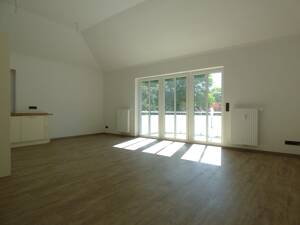 Voll vermietet: Exklusives Stadthaus mit zwei Wohnungen und zwei TG-Stellplätzen, Garten (Haus B) – 22453 Hamburg – Vorschaubild 4