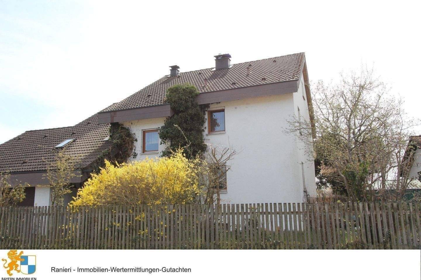 Großes Wohnhaus mit Doppelgarage und viel Potenzial in Neumarkt-Woffenbach – Neumarkt in der Oberpfalz – Vorschaubild 4