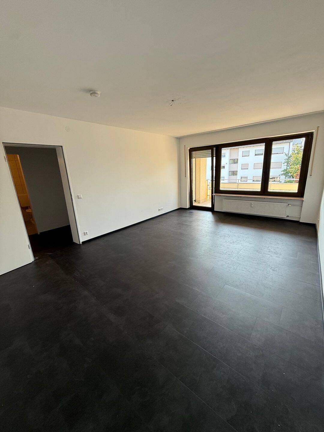 2-Zimmer-Wohnung im 2.OG mit Balkon
