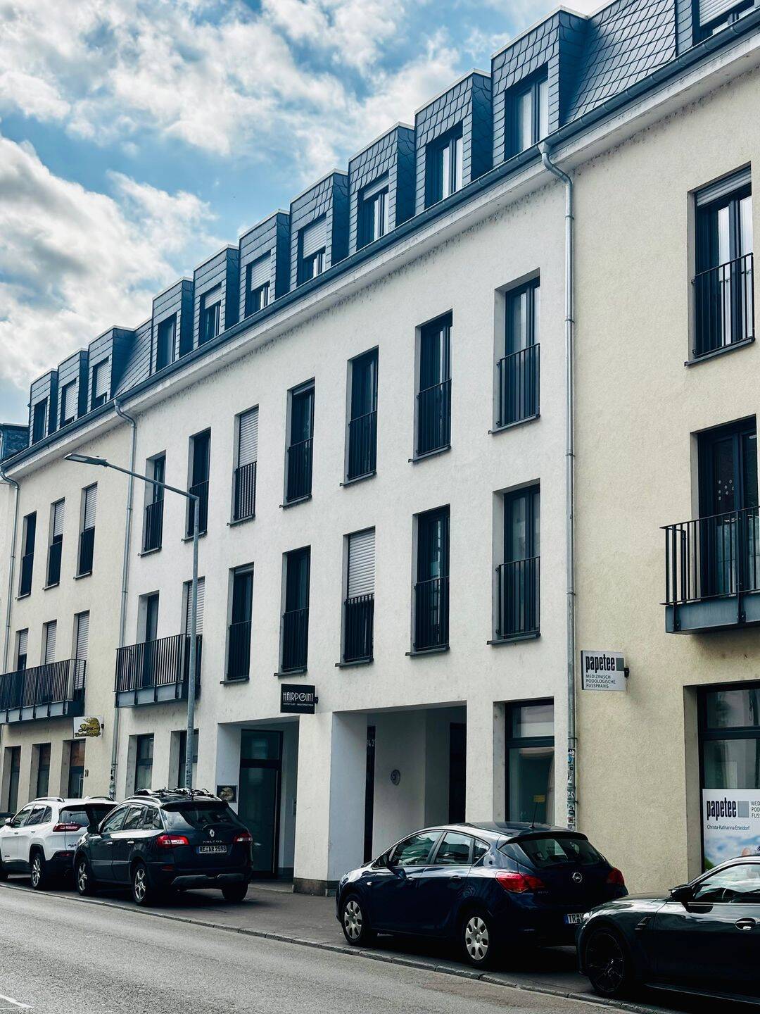 TRIER CITY - moderne 94m² Souterrainwohnung mit Garten & optionalem TG Stellplatz