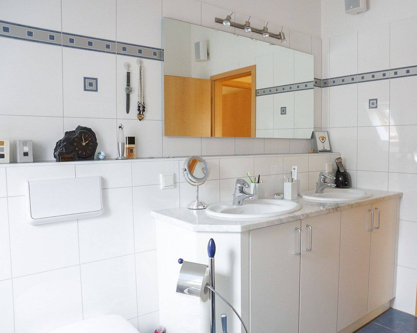 Exklusives Wohnerlebnis am Toelleturm: Lichtdurchflutete Maisonette mit Panoramablick – Wuppertal – Vorschaubild 9