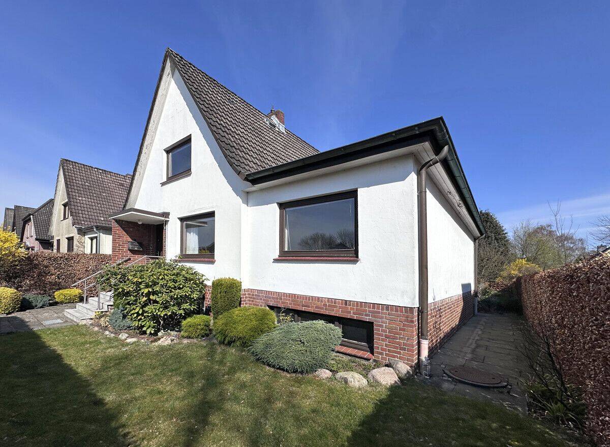Einfamilienhaus mit großem Garten – 22523 Hamburg – Bild 1 von 9