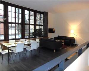 Außergewöhnliche Inselwohnung 3-Zimmer-Loft mit Panoramafenster zum "Kleinen See".