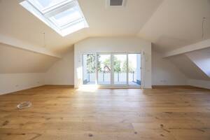 Lichtdurchfluteter Luxus im Dachgeschoss: Großzügiges 3-Zimmer-Penthouse - sofort beziehbar! – 81739 München – Vorschaubild 4