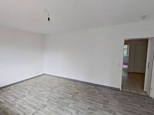 **2 NKM FREI** Große 3-Zimmer-Wohnung mit sonnigem BALKON und durchdachtem Grundriss in Duisburg-Neumühl – 47167 Duisburg – Vorschaubild 4
