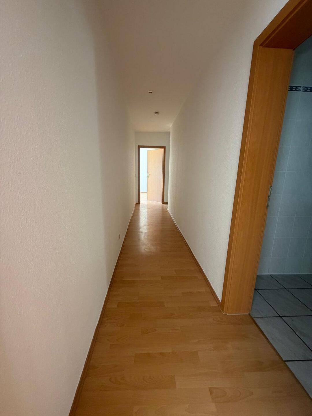 Charmante 3-Zimmer-Wohnung mit Einbauküche in Leipzig-Gohlis – Leipzig – Vorschaubild 6