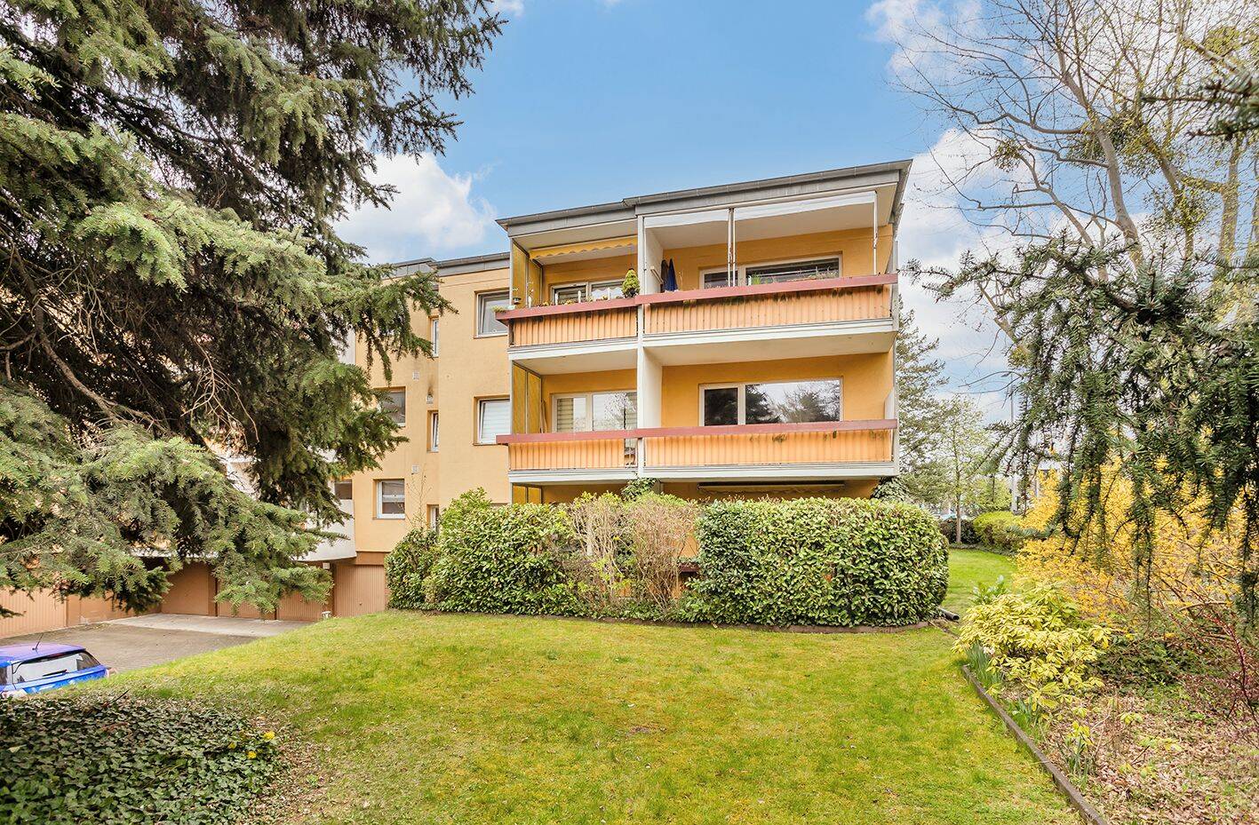 3-Zimmer-Wohnung mit großem Süd-West-Balkon in Lichterfelde Süd