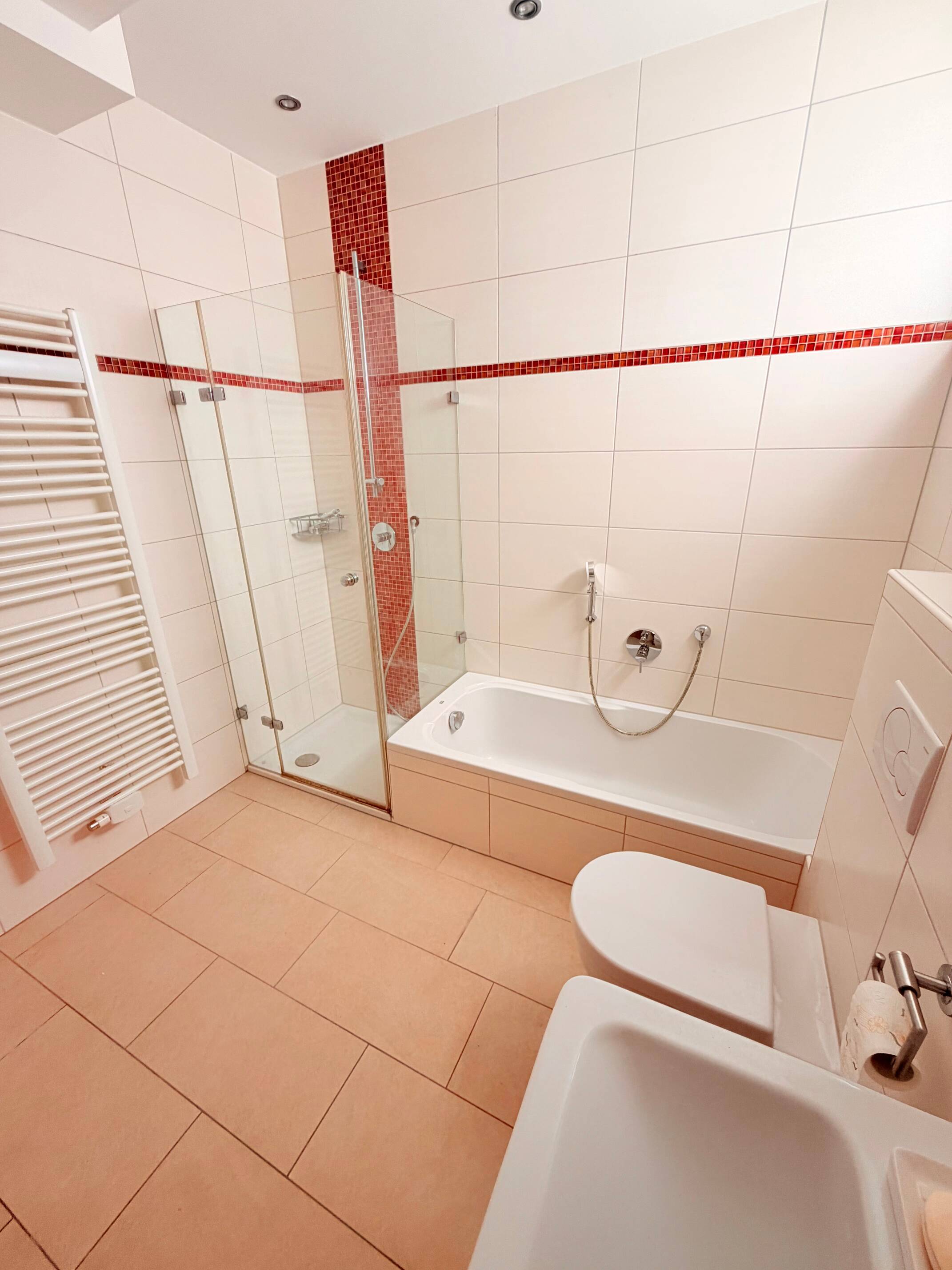 Wunderschönes Loft mit 114 qm auf zwei Ebenen – Würzburg – Vorschaubild 6