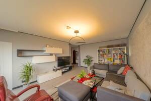 Ihr neues IMMOBILIEN QUARTIER: Hochwertige 3,5-Zimmer Wohnung mit Weitblick im Ihmezentrum