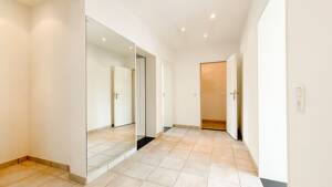 Großzügiges Appartement mit 2 Balkonen in zentraler Lage! – 40211 Düsseldorf – Vorschaubild 7